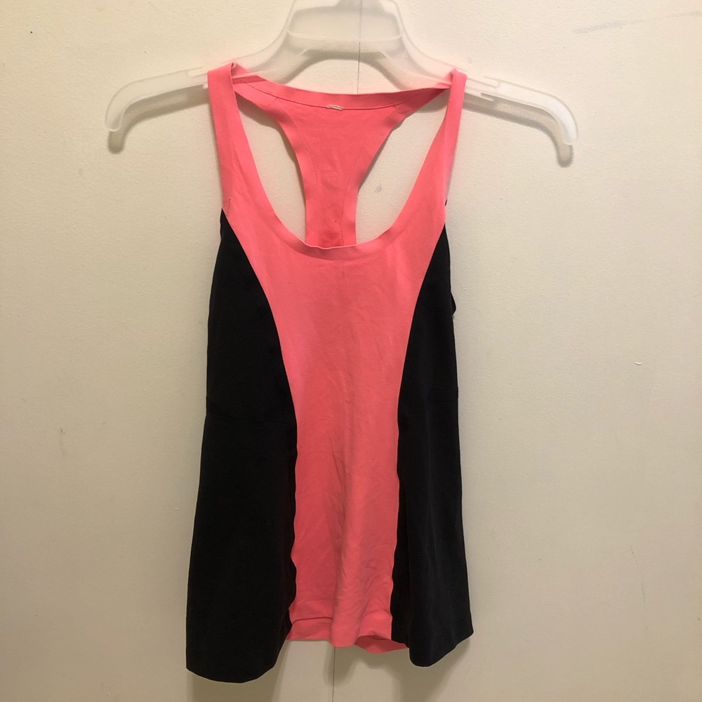 Lululemon pink and black tank top size 6